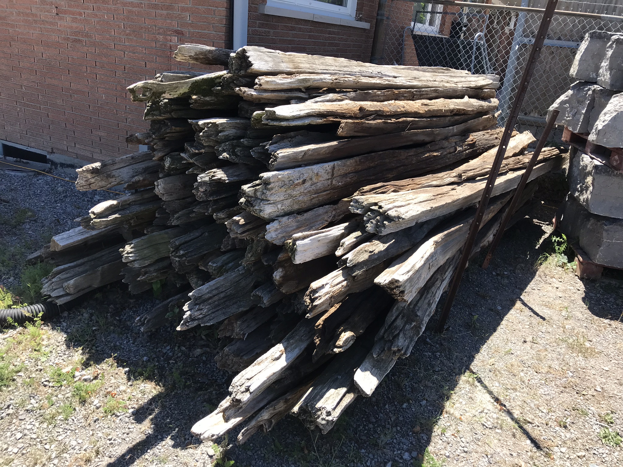 AUTHENTIC CEDAR RAIL (SPLIT-RAIL) - MISCELLANEOUS PRODUCTS & ACCESSORIES - AUTHENTIC CEDAR RAIL (SPLIT-RAIL) - MISCELLANEOUS PRODUCTS & ACCESSORIES -